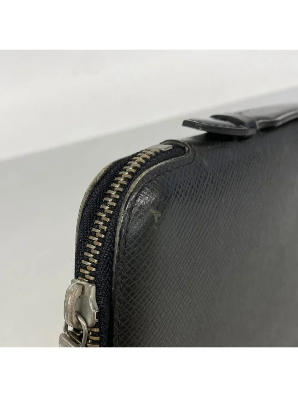 Louis Vuitton Wallet Taiga Organizer Atole Ardoise